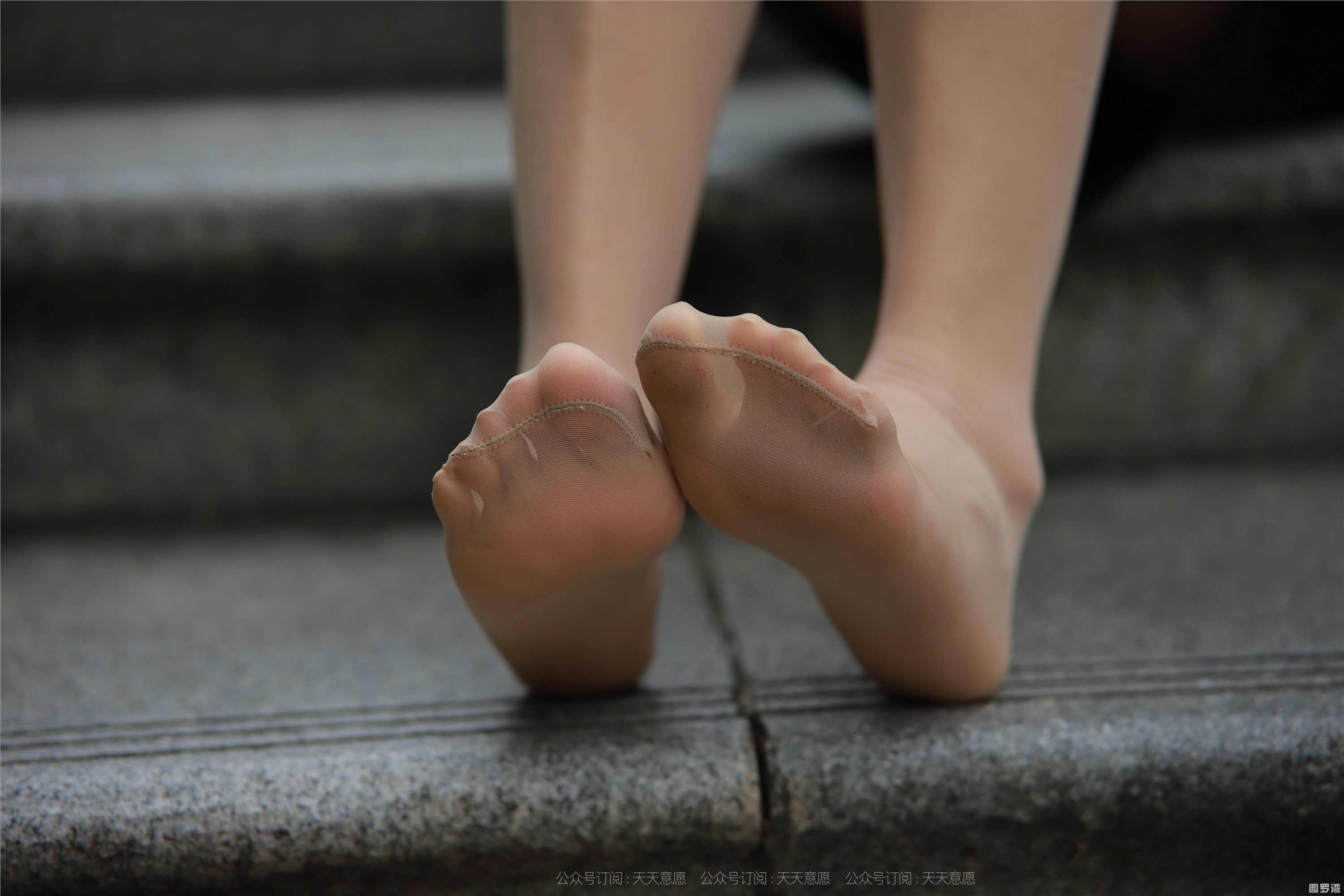 IESS异思趣向  2021.10.25 丝享家957：婉苹《公园偶遇美女》